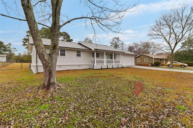 6896 LAURELWOOD Drive, Douglasville, GA 30135