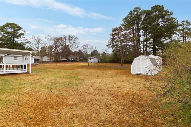 6896 LAURELWOOD Drive, Douglasville, GA 30135