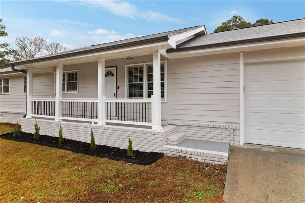 6896 LAURELWOOD Drive, Douglasville, GA 30135