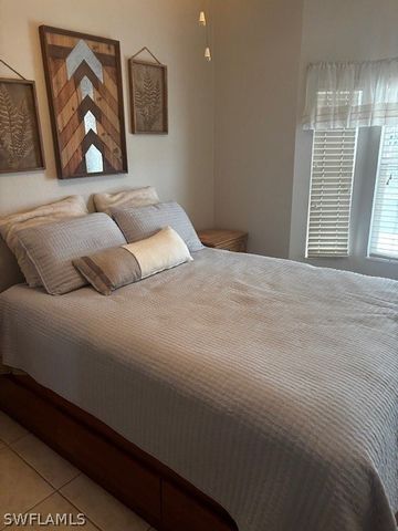 1234 Silver Lakes BLVD, Naples, FL 34114