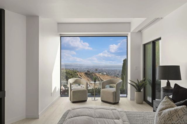 5811 Box Canyon Rd, La Jolla, CA 92037