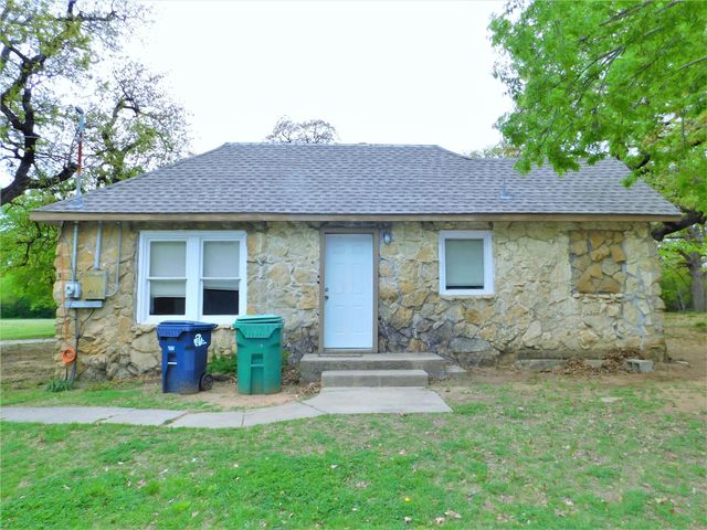 2001 James Street, Denton, TX 76205