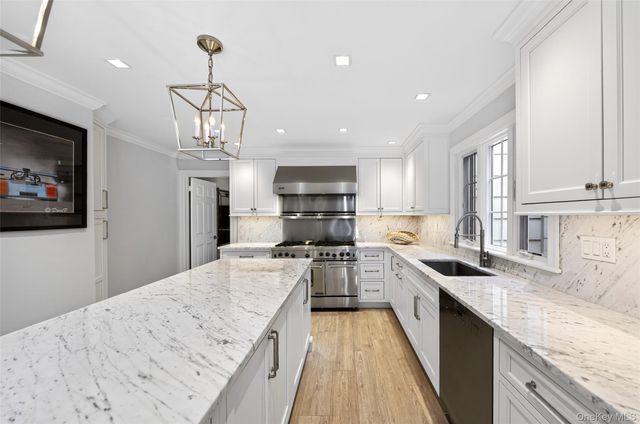 299 Narrow Lane, Southampton, NY 11968