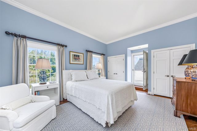 299 Narrow Lane, Southampton, NY 11968