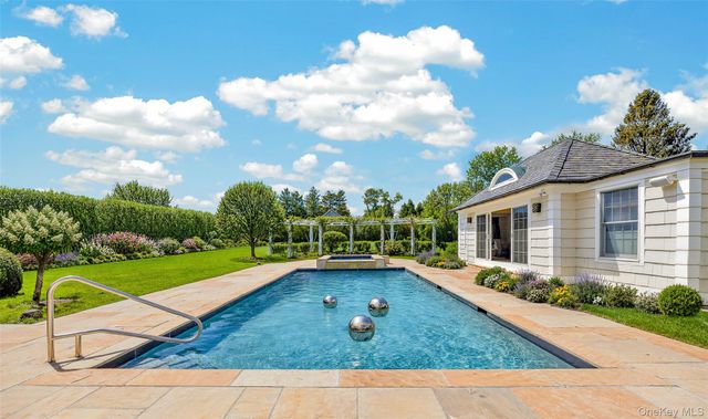 299 Narrow Lane, Southampton, NY 11968