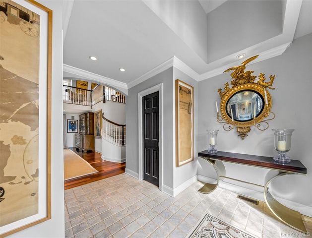 299 Narrow Lane, Southampton, NY 11968