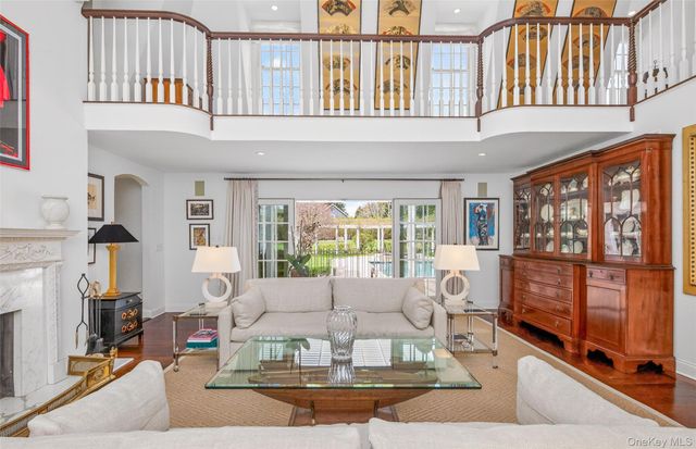 299 Narrow Lane, Southampton, NY 11968