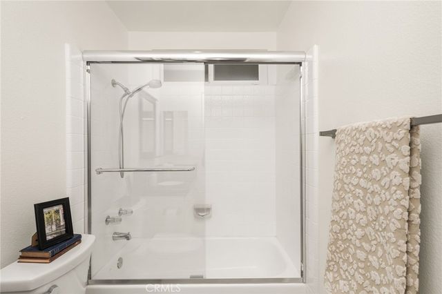 49 Summerfield 99, Irvine, CA 92614