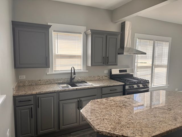 905 N Jackson Street, Streator, IL 61364