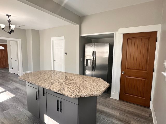 905 N Jackson Street, Streator, IL 61364