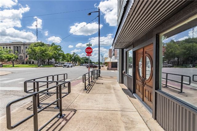 201 South Main Street, Caldwell, TX 77836