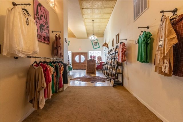 201 South Main Street, Caldwell, TX 77836