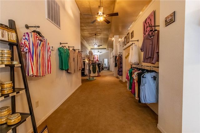 201 South Main Street, Caldwell, TX 77836