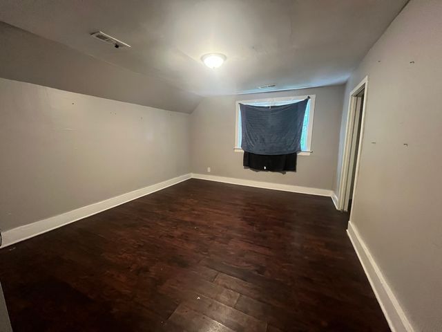 8623 S Manistee Avenue, Chicago, IL 60617