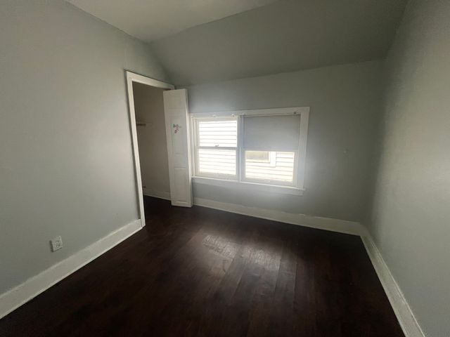 8623 S Manistee Avenue, Chicago, IL 60617