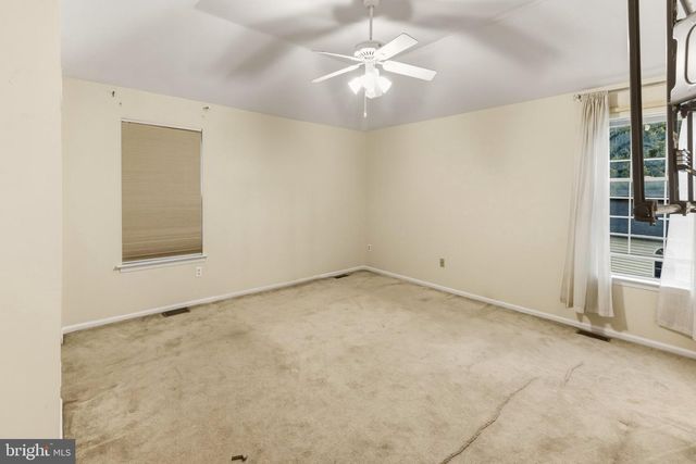2 TRAFALGER CT, Sewell, NJ 08080