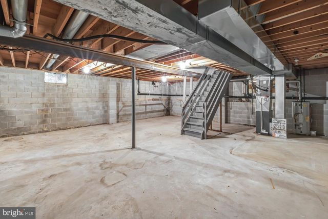 2 TRAFALGER CT, Sewell, NJ 08080