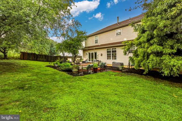 2 TRAFALGER CT, Sewell, NJ 08080