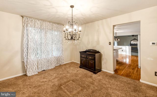 2 TRAFALGER CT, Sewell, NJ 08080