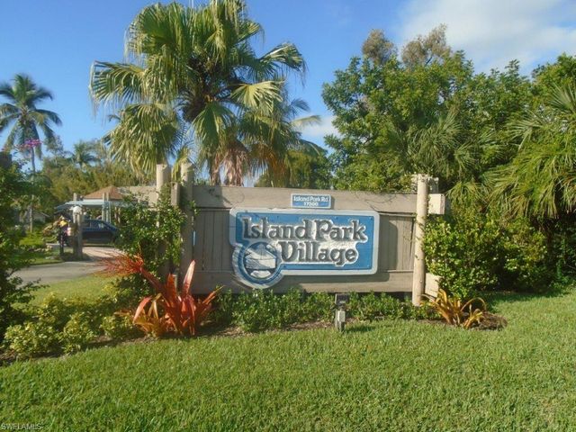 17594 Osprey Inlet CT, Fort Myers, FL 33908