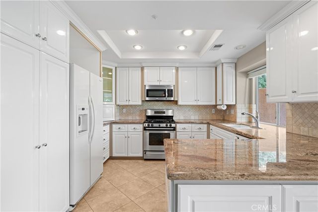1718 Carrera Drive, San Jacinto, CA 92583