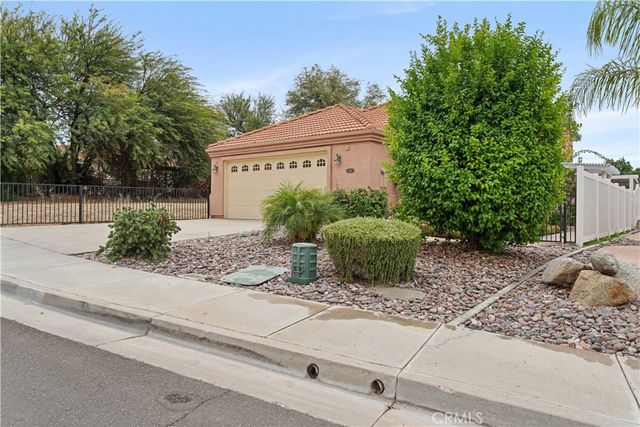 1718 Carrera Drive, San Jacinto, CA 92583
