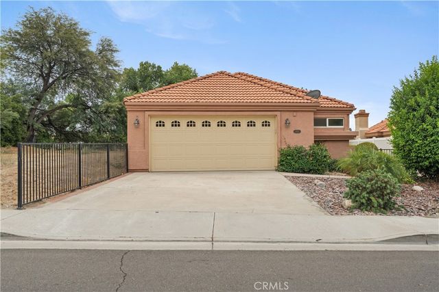 1718 Carrera Drive, San Jacinto, CA 92583