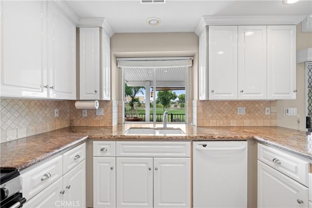 1718 Carrera Drive, San Jacinto, CA 92583
