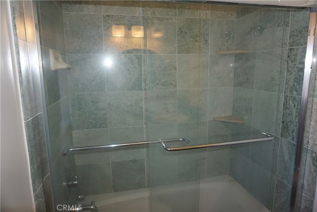 7633 Enfield Avenue, Reseda, CA 91335