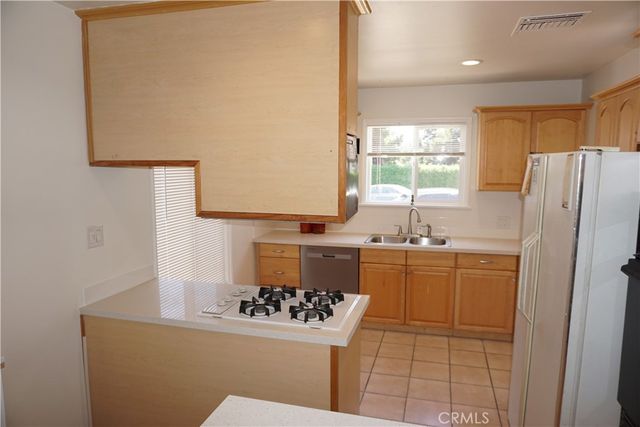 7633 Enfield Avenue, Reseda, CA 91335