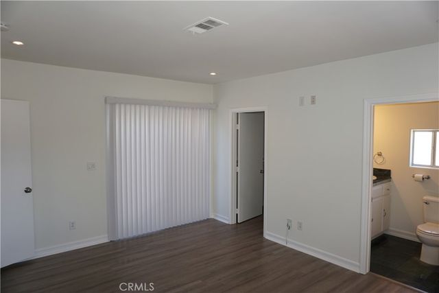 7633 Enfield Avenue, Reseda, CA 91335