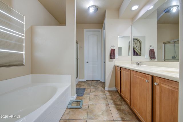 4933 W ST CATHERINE Avenue, Laveen, AZ 85339