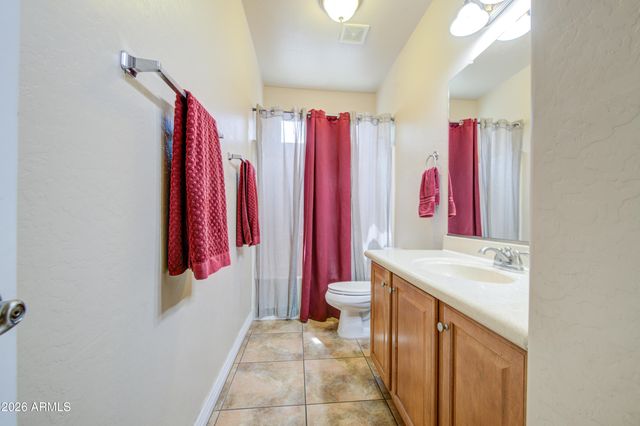 4933 W ST CATHERINE Avenue, Laveen, AZ 85339