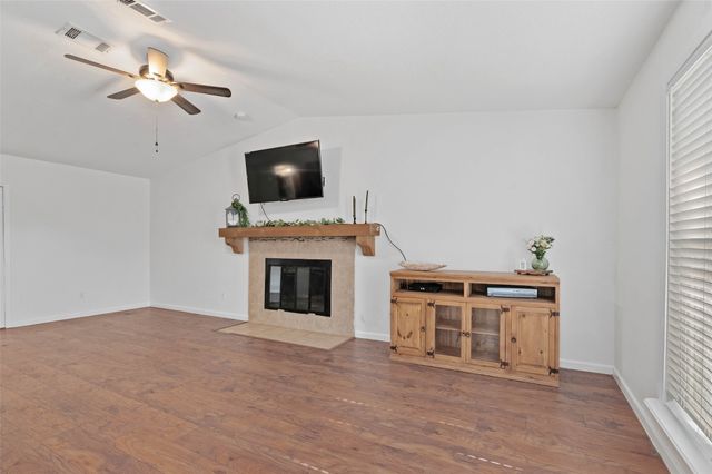 5514 Bishop Court, Lake Dallas, TX 75065