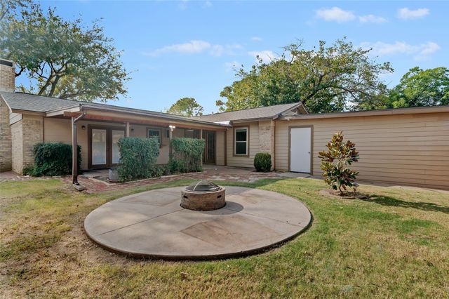5514 Bishop Court, Lake Dallas, TX 75065