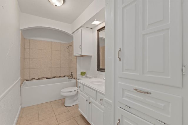 5514 Bishop Court, Lake Dallas, TX 75065