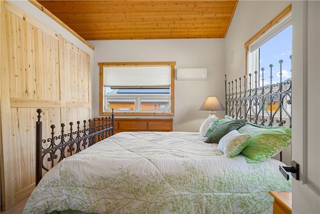 18723 E Knight Creek Road, Kingman, AZ 86401