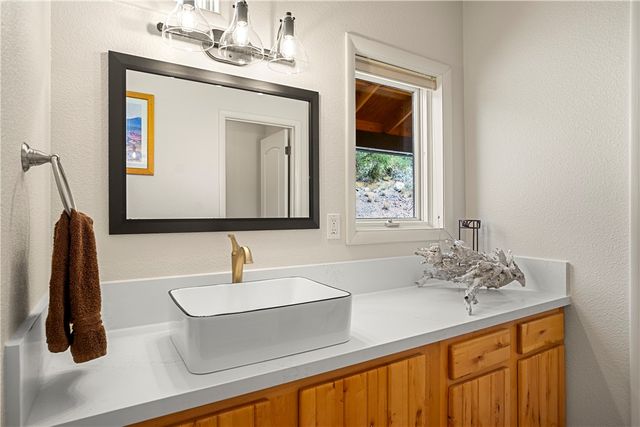 18723 E Knight Creek Road, Kingman, AZ 86401