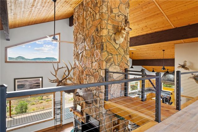 18723 E Knight Creek Road, Kingman, AZ 86401