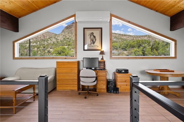 18723 E Knight Creek Road, Kingman, AZ 86401