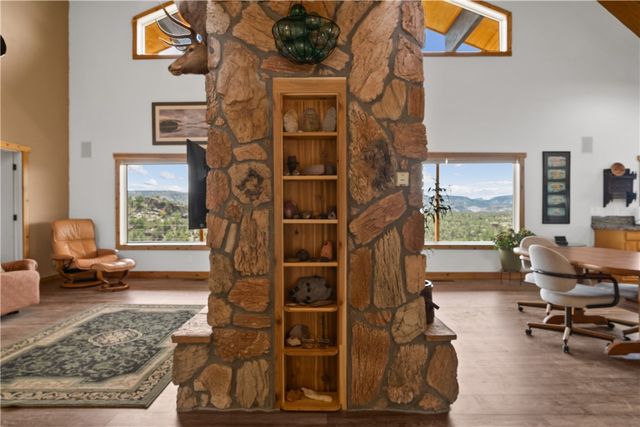 18723 E Knight Creek Road, Kingman, AZ 86401