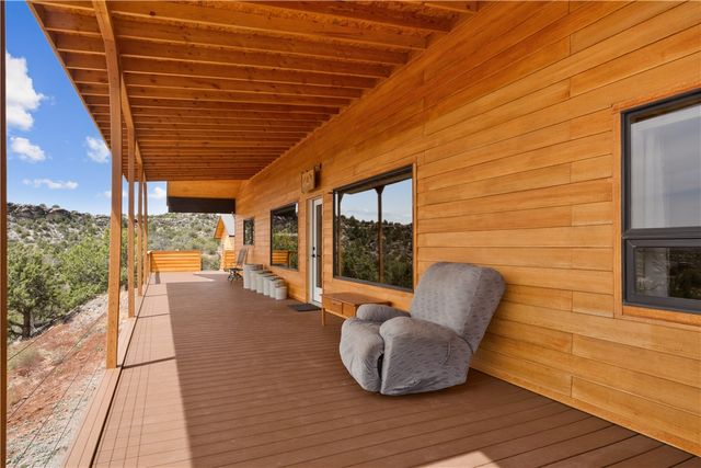 18723 E Knight Creek Road, Kingman, AZ 86401