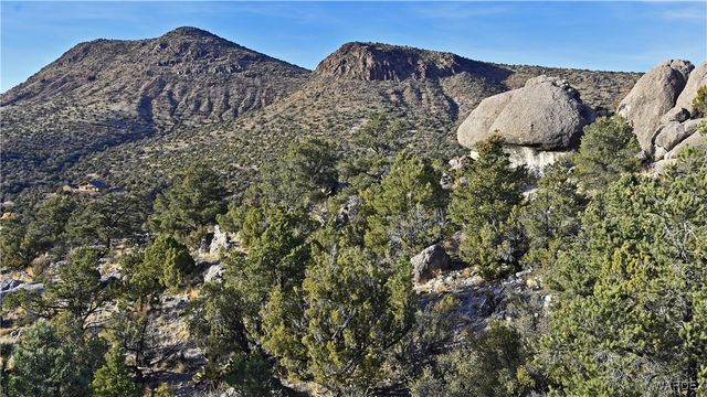 18723 E Knight Creek Road, Kingman, AZ 86401