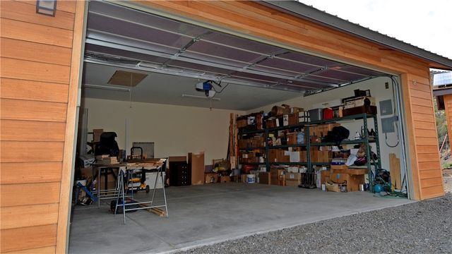 18723 E Knight Creek Road, Kingman, AZ 86401