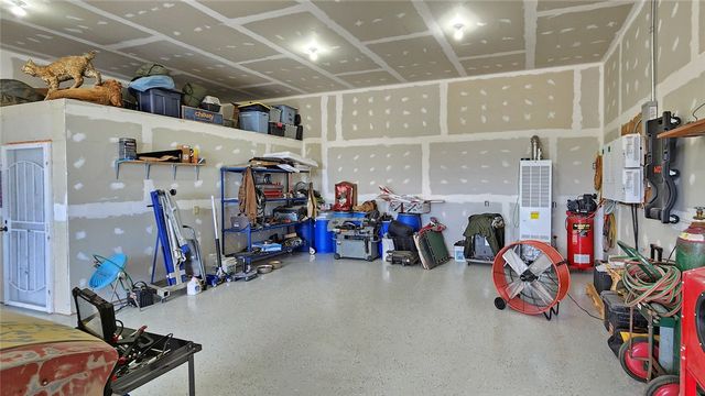 18723 E Knight Creek Road, Kingman, AZ 86401