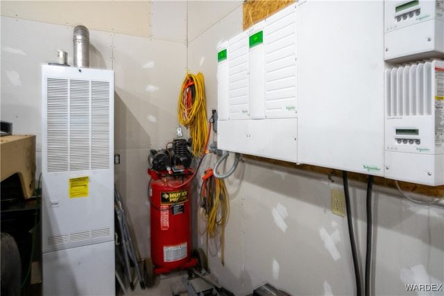 18723 E Knight Creek Road, Kingman, AZ 86401