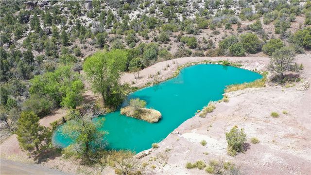 18723 E Knight Creek Road, Kingman, AZ 86401