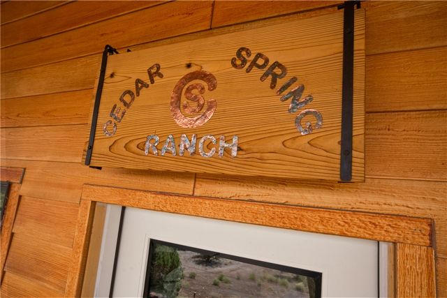 18723 E Knight Creek Road, Kingman, AZ 86401