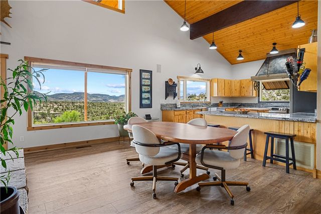 18723 E Knight Creek Road, Kingman, AZ 86401