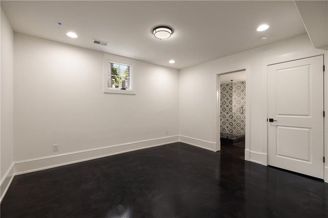 1155 Peachtree Battle NW Avenue, Atlanta, GA 30327